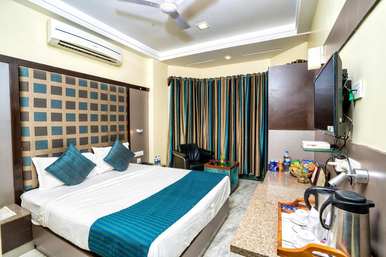 Hotel Dayal Udaipur Exterior photo