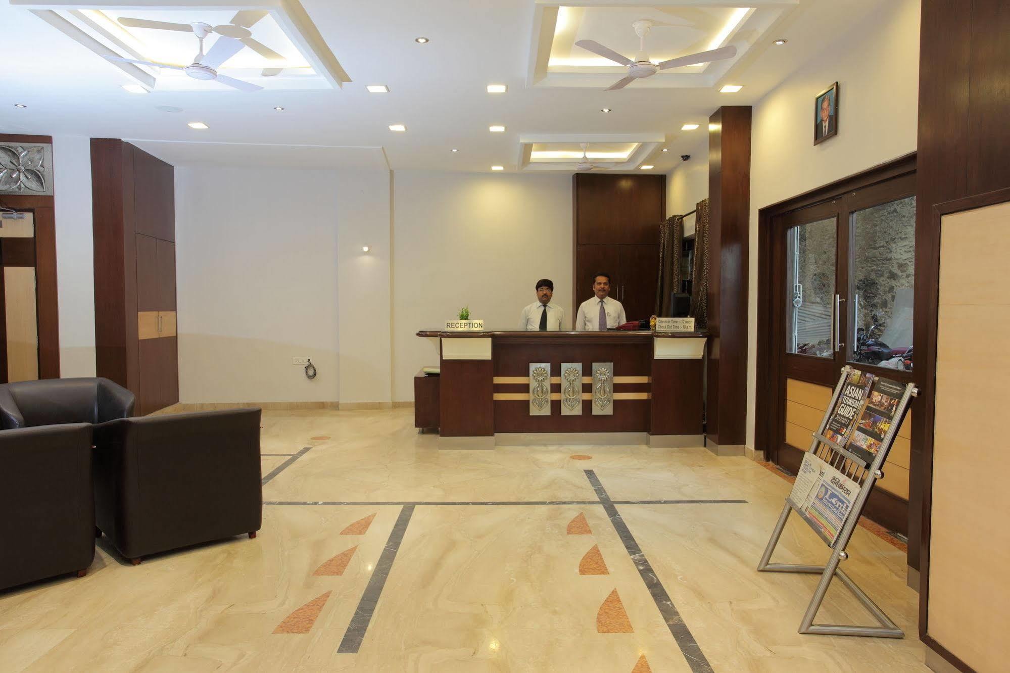 Hotel Dayal Udaipur Exterior photo
